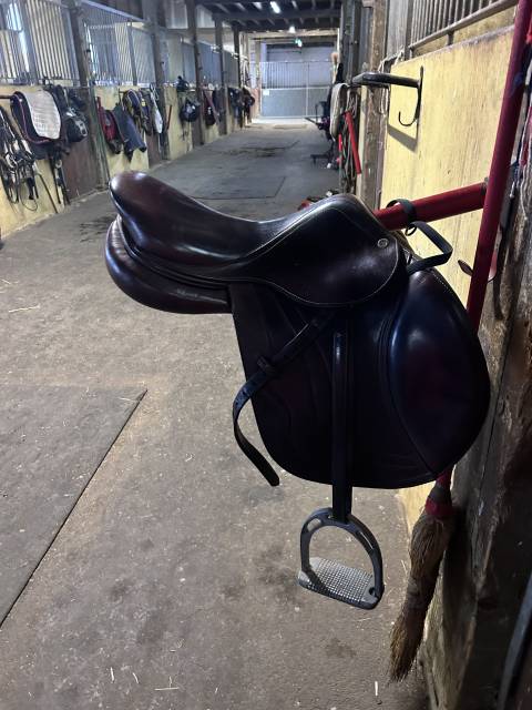 À vendre Selle 16,5 CWD