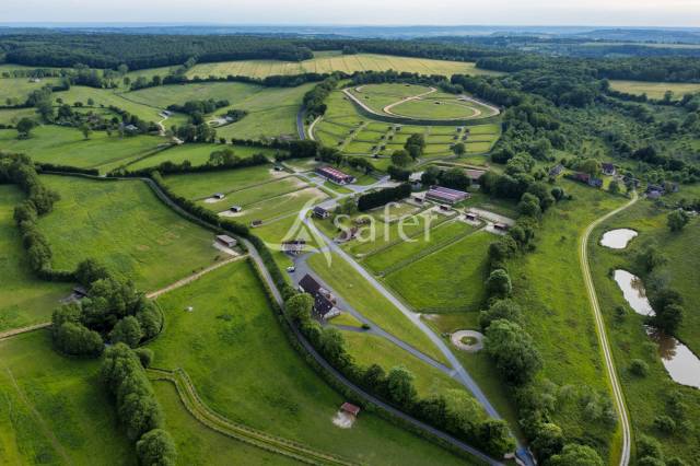 Haras d'&eacute;levage - Centre d'entrainement