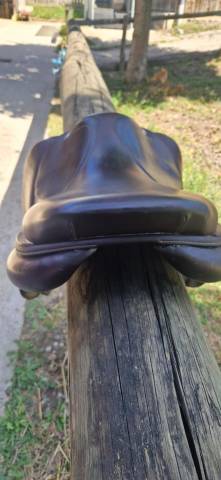 Selle CWD 16.5 marron obstacle