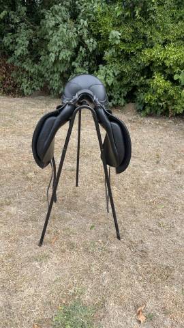 Selle de dressage Stubben Virginia 18