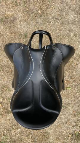 Selle de dressage Stubben Virginia 18