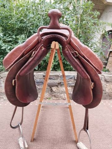 Selle Trec Forestier randonnée avec accessoires 18'