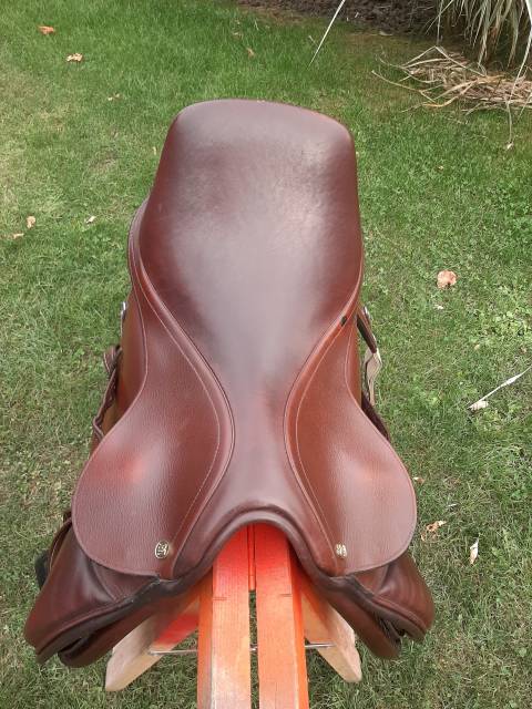 Selle mixte Horze 100% cuir v&eacute;ritable + accessoires com