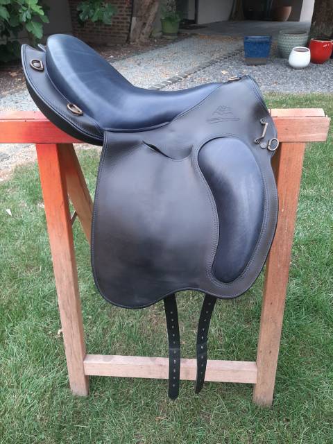 Selle Gaston Mercier Sévérac + pack complet – Très bon 