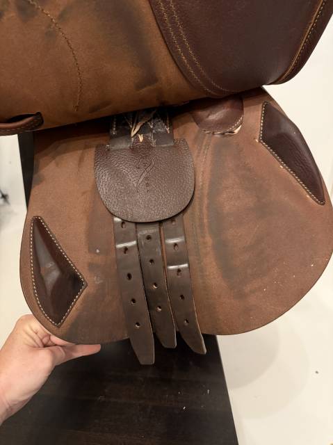 Selle obstacle Antarès 17 pouces