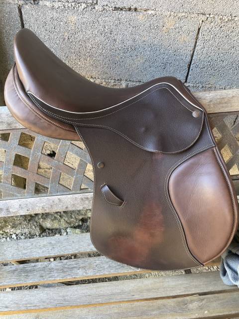 Selle Mondange mixte / CSO 17 pouces , de 2016