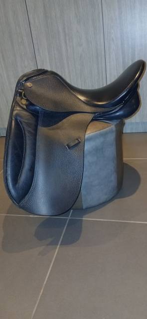 Selle de dressage jc