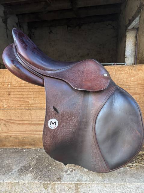 Selle Meyer 17,5 bon état