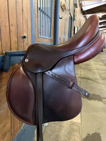 Selle CWD taille 17,5