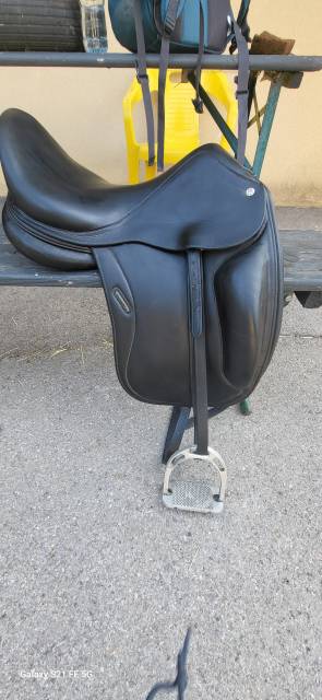 SELLE DRESSAGE  CWD 