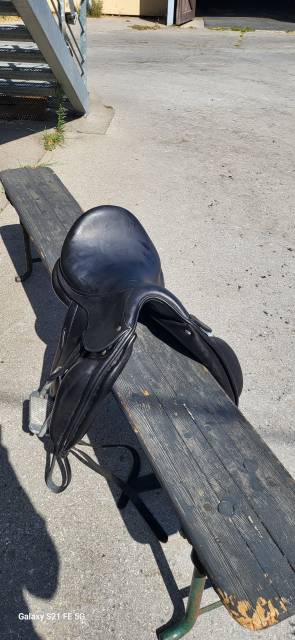 SELLE DRESSAGE  CWD 