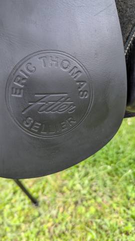 Selle Éric Thomas modèle : CSO   Taille : 17" 