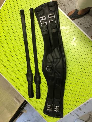 Selle dressage 17' - Marque Arion, gamme Atlas 