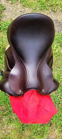 Selle dressage Emporio by Equipe 