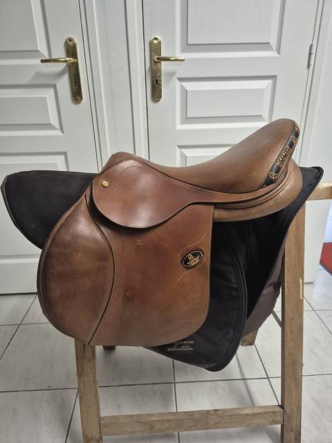 Selle acavallo 17 pouces