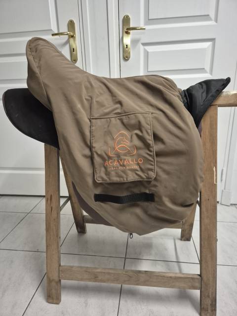 Selle acavallo 17 pouces
