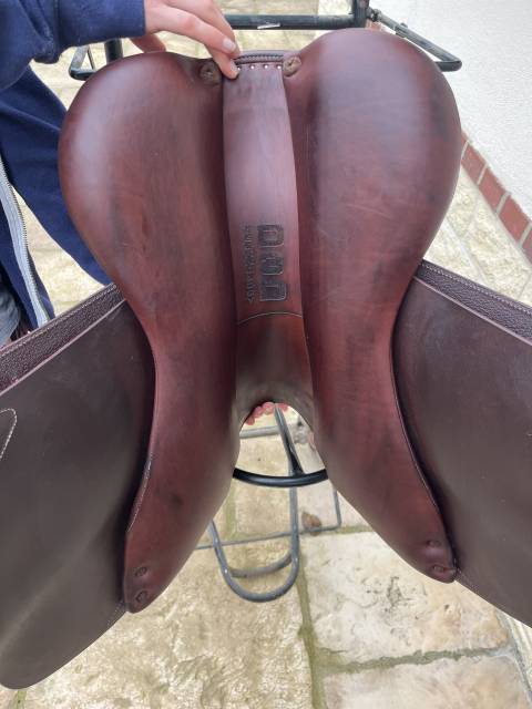 Selle devoucoux double veau 16,5