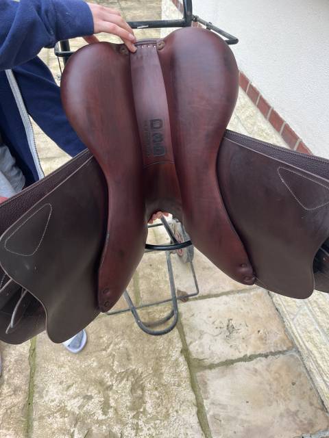 Selle devoucoux double veau 16,5