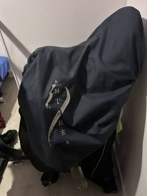À vendre selle 16,5 antares dressage 