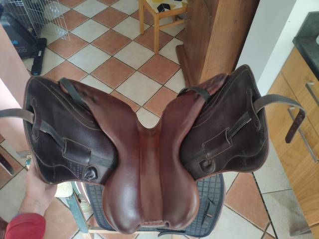 Darroze 17' siège semi creux 