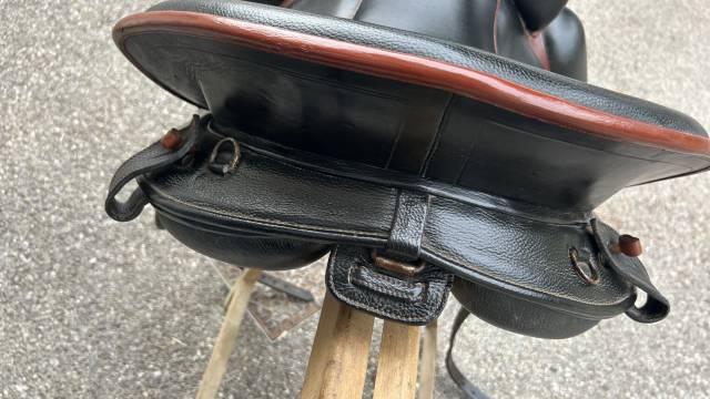 Selle randonnée et travail 