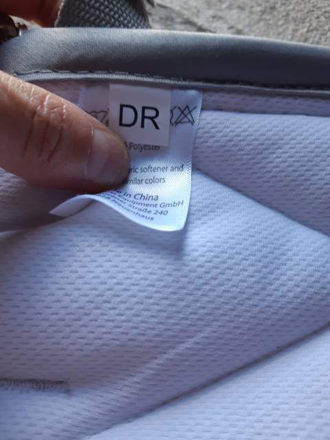 Tapis de dressage gris