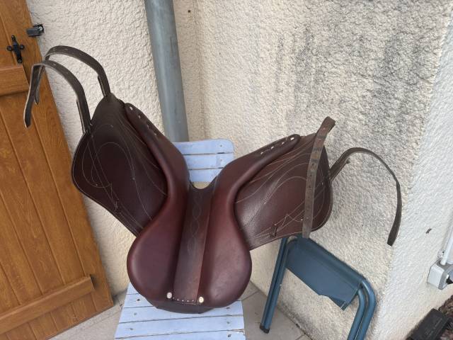 Selle Dressage Antar&egrave;s Cadence