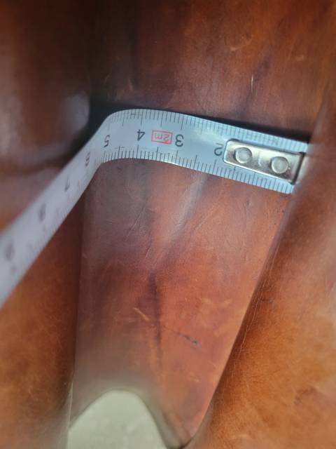 Selle brunet pineau havane 17.5"