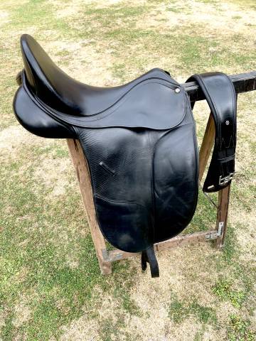 Selle de dressage Bates Isabell Werth – très bon état 