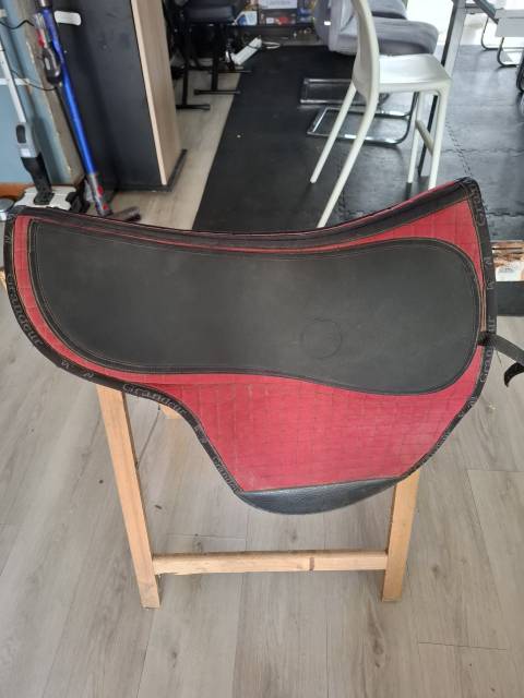 Selle barefoot cherokees taille 1 