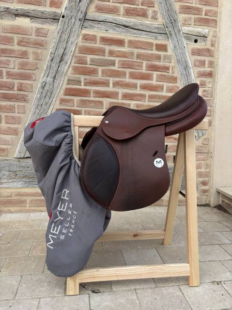 Selle MEYER Taile : 17,5