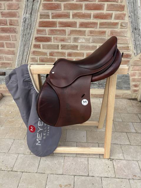 Selle MEYER Parfait état 18 pouces