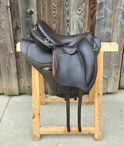 Selle polyvalente Gaston Mercier Compiègne 17