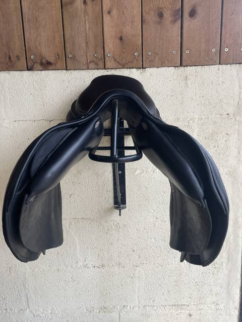 Selle GBS 18 pouces / quartiers 4 noire 