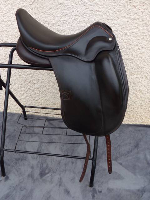 Selle Dressage Childeric DNL 17'5