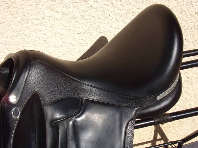 Selle Dressage Devoucoux Harmonie S 17'5