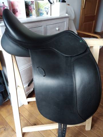 Arena wide dressage 17,5 noir
