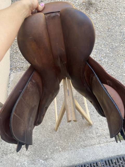 Selle Eric Thomas 17 pouces 