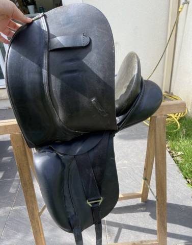 Selle de dressage euroriding