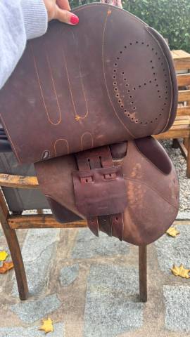 Selle Hermès 17 pouces XAL – cuir chocolat  