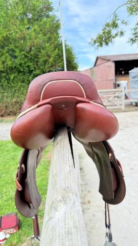 Selle CWD SE02, taille 17,5 