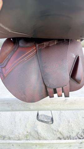 Selle CWD SE02, taille 17,5 