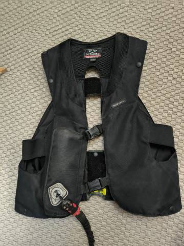 Airbag HIT AIR KID M-XL (servi 1 année) +3 cartouches