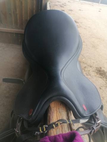 Selle kent and master serie S low 17.5 noire 