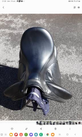 Selle dressage Devoucoux Malika Harmonie 17’5 