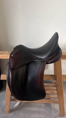 Selle Childeric 16,5 pouces   2012 