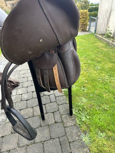 Selle dressage 18 pouces