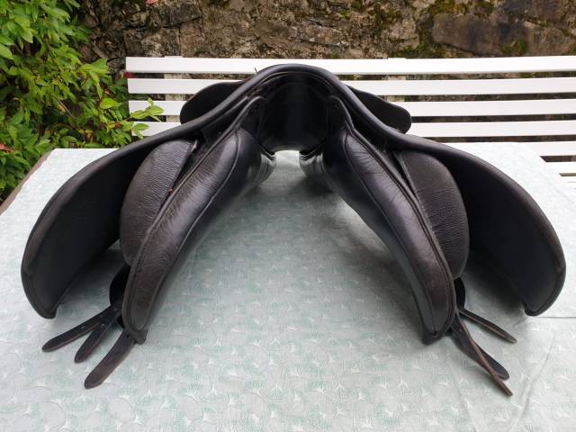 Selle KENT and MASTERS 17"