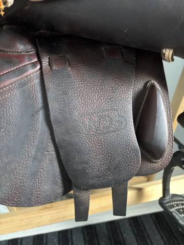 Selle CWD SE02   Taille 17,5   Quartier 2C