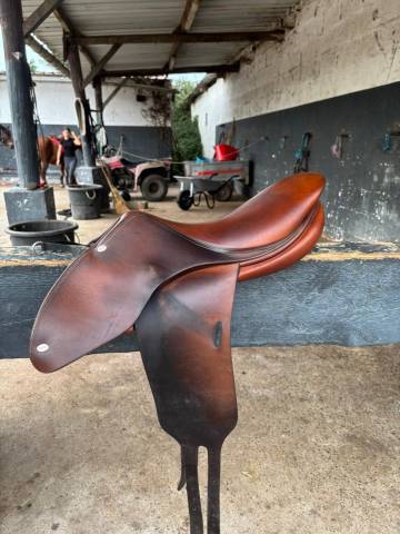 ! URGENT ! Selle practice butet marron 